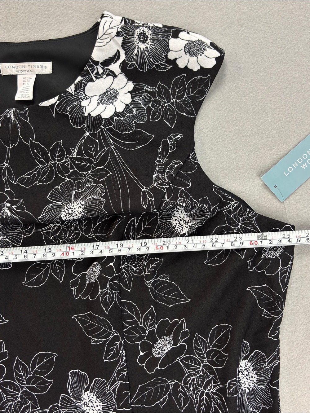 London Times Women's A-line Dress Floral Black & White Size 22W MSRP $89 - Picture 8 of 12